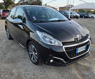 Peugeot 208 PureTech 82 5p. GPL Allure