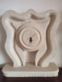 Orologio in pietra leccese