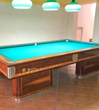 Biliardo Longoni in legno con buche