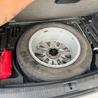 Ruota completa di gomme per tiguan