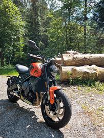 triumph trident 660