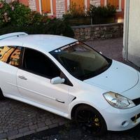 RENAULT Clio RS