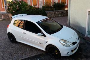 RENAULT Clio RS