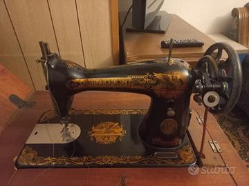 MACCHINA DA CUCIRE Singer '900 antica