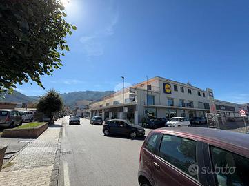 BOX A CASTELLAMMARE DI STABIA