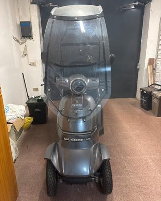 Scooter elettrico “VELECO GRAVIS”