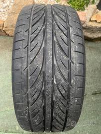 Gomme Hankook 215 40 r18