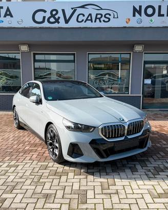 BMW 540d M SPORT ACCONTO €25.200 NOLEGGIO CON RISC