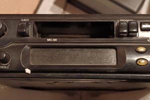 due autoradio mangiacassette 