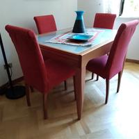 Tavolo allungabile con 4 sedie