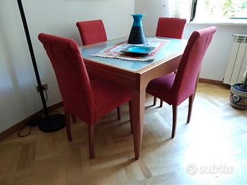 Tavolo allungabile con 4 sedie