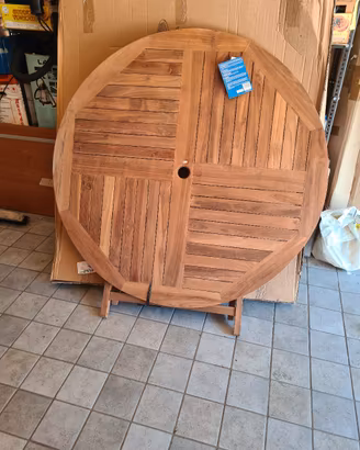 tavolo rotondo in legno