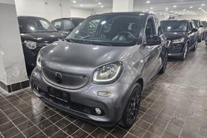 NUOVA SMART FORFOUR IDENTITY BLACK EDITION PASSION