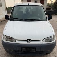 Ricambi usati Peugeot ranch 1.4 benzina KFX