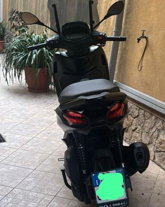 Piaggio Beverly 300