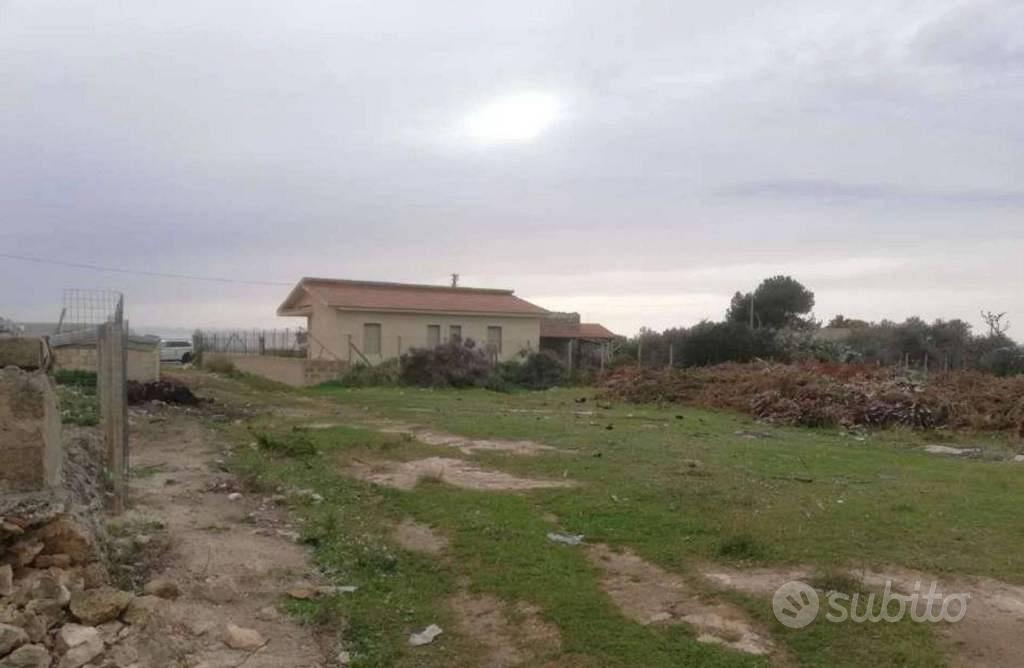Immobile in asta di 2800 m² a Santa Croce Camerina - Vista 2