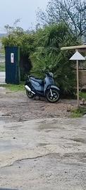aprilia scarabeo 200