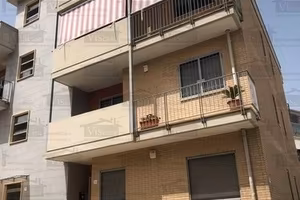 Indipendente doppi accessori e tavernetta