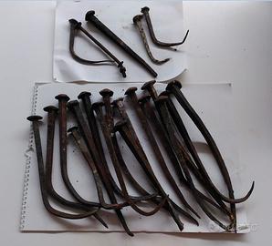 Chiodi antichi quadrati forgiati a mano cm 30 e 15