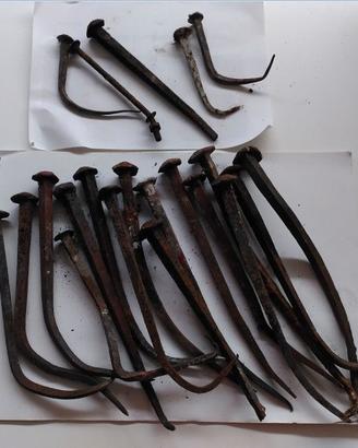 Chiodi antichi quadrati forgiati a mano cm 30 e 15