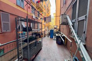 3 LOCALI A GENOVA