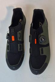 Scarpe MTB DMT KM3 Tg 43,5 Verde militare.