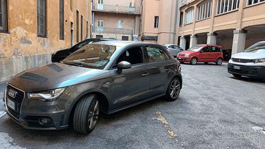 Audi A1 1.6 TDI 90 CV - S LINE