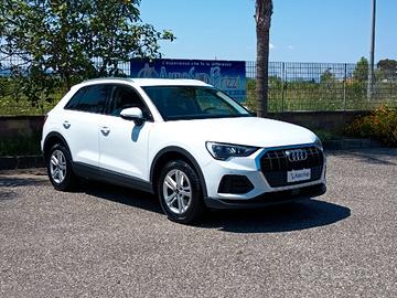 AUDI Q3 35 TDI S tronic Business