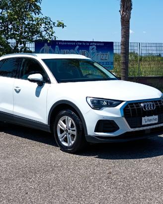 AUDI Q3 35 TDI S tronic Business