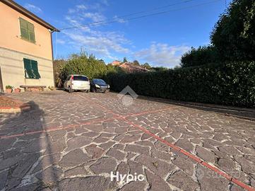 CASA SEMINDIPENDENTE A SARZANA