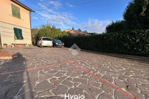 CASA SEMINDIPENDENTE A SARZANA