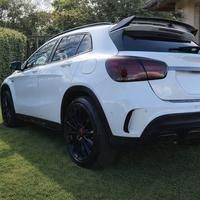 Mercedes GLA 200 Premium Night Edition Allest. AMG