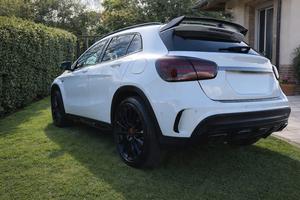 Mercedes GLA 200 Premium Night Edition Allest. AMG