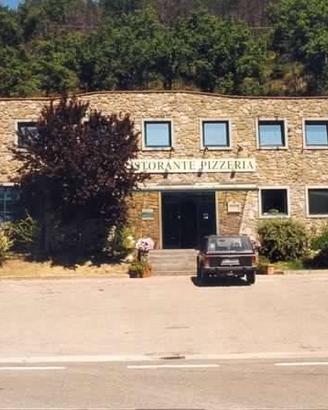 Immobile di 1397 m² con più di 5 locali a Monterch