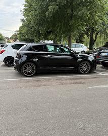 Alfa romeo mito quadrifoglio verde