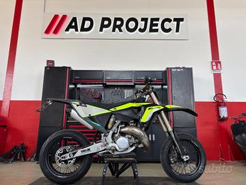 Fantic XE 125 BLACK EDITION OMOLOGATO MOTARD