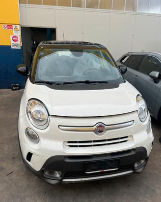 Fiat 500 L del 2016 per ricambi