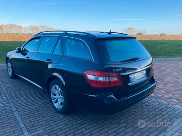 Mercedes E220 CDI SW Blue Efficiency