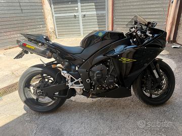 Yamaha r1 big bang