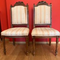 Coppia di sedie antiche