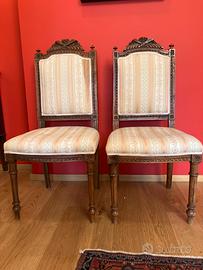 Coppia di sedie antiche