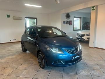 Lancia Ypsilon 1.0 FireFly 5 porte S&S Hybrid Silv