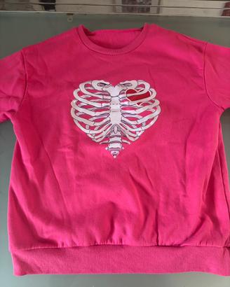felpa fucsia con grafica scheletro