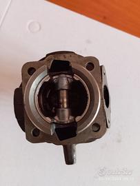 Cilindro / pistone Vespa  50