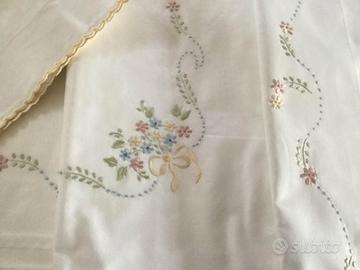 Lenzuolo ricamo fiorentino nuovo anni'80