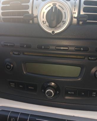 Stereo smart 451