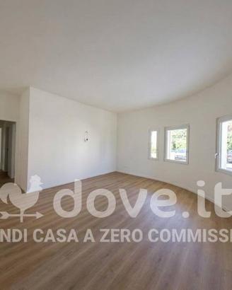 Appartamento di 103 m² con 3 locali e posto auto a