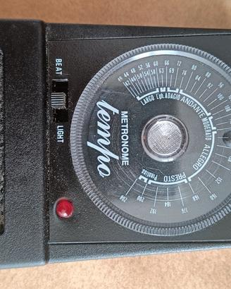 Metronomo elettronico vintage