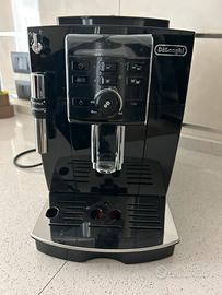 Macchina da caffè  autom. De Longhi