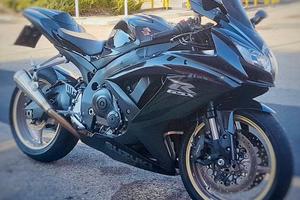 suzuki GSX-R 750 K9